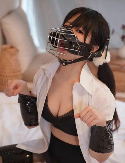a级港片免费完整在线观看_720电视剧在线观看