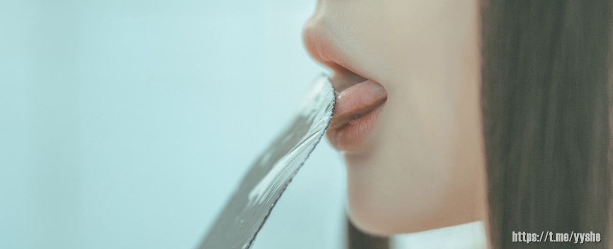 他用力揉捏她大白奶咬视频_BD韩语在线观看高清