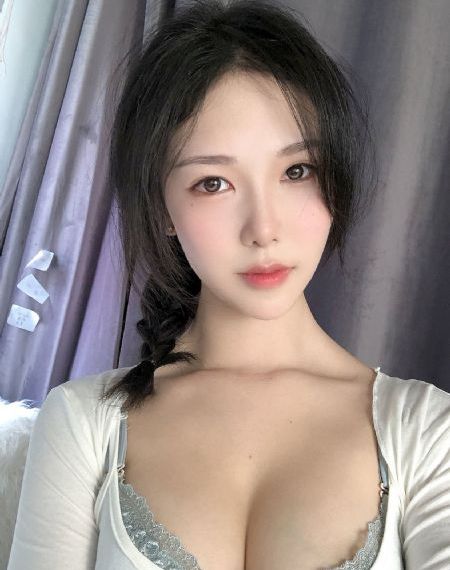 小小姑娘电影播放免费视频_剧情片高清视频观看