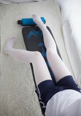 3秒后野兽坐在联谊会角落_720电影在线观看